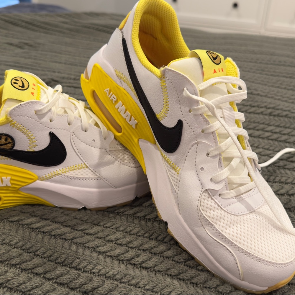 Nike Air Max White and Yellow Sneakers women’s size 9
